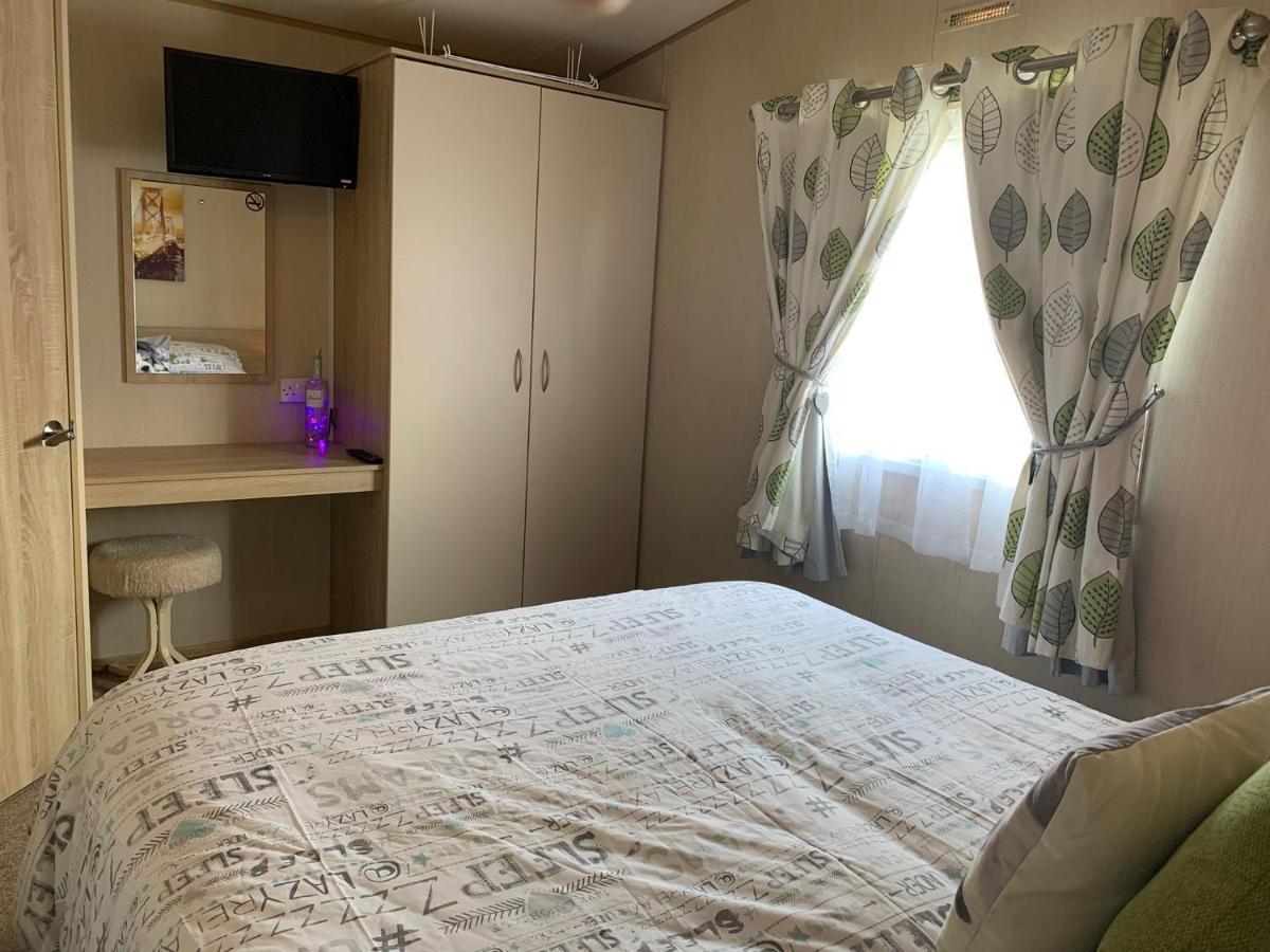 6 Berth Park Dean Barneys Den